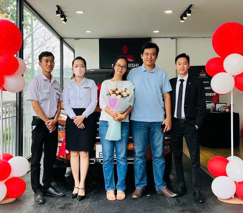 Hình ảnh hoạt động tư vấn xe tại Phú Thọ